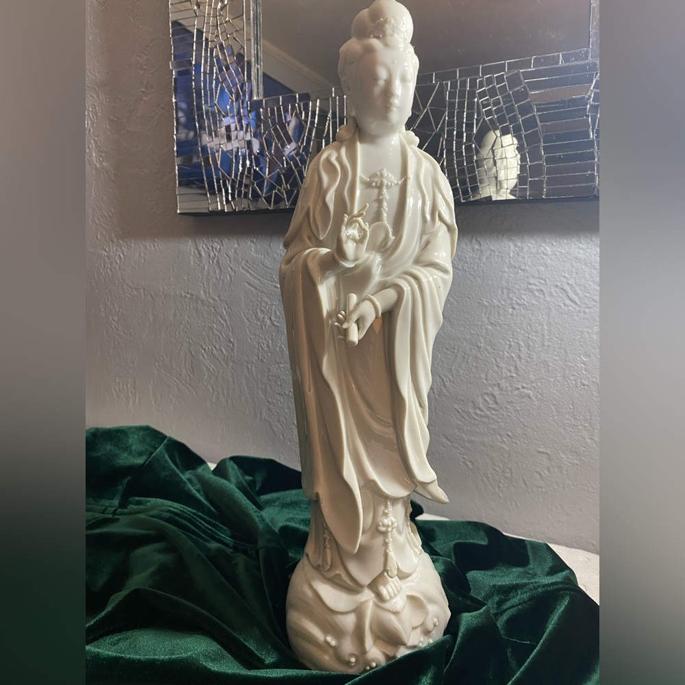 Antique Guanyin Chinese Glazed Porcelain
Blanc De Chine 20.5"